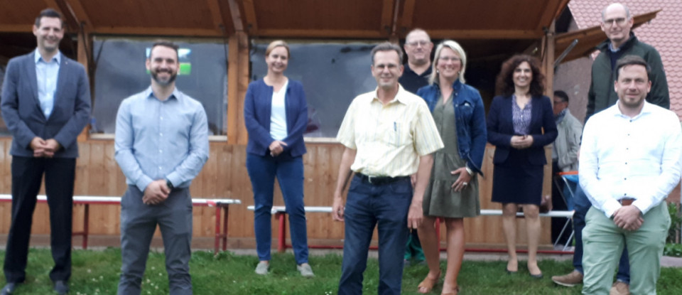 V.l.: Christian und Torben Hagen, Sonja Tidow, Christian Bartscht, Stephan Nitsch, Manuela Schneider, Banafsheh Nourkhiz, Christoph Plett und davor Jasper Betz.